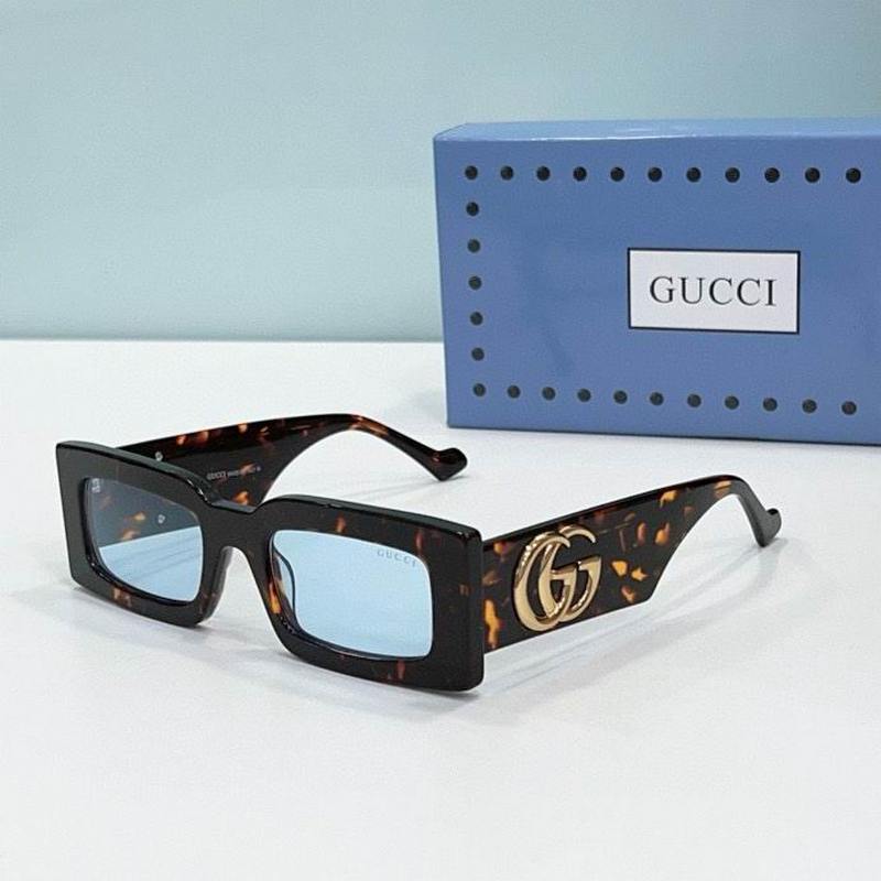 Gucci Sunglasses 826